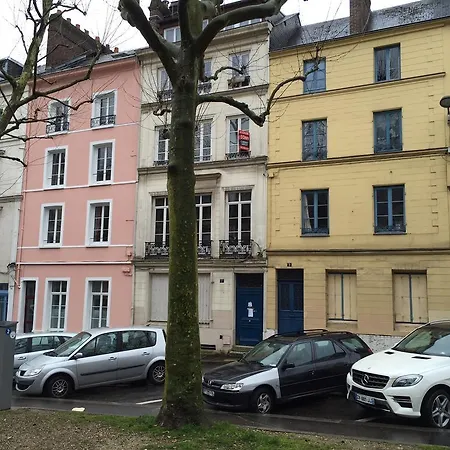 De La Rougemare Appartement *